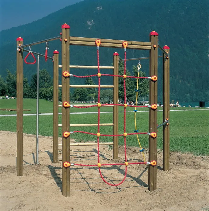 Kletterger�st DIN EN 1176 �Hexagonal Kletterwand� Netz Reckstange